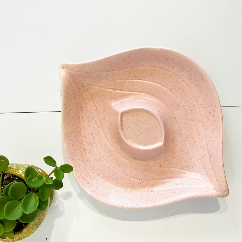 VINTAGE MCM California Pottery Pink Stoneware Dish